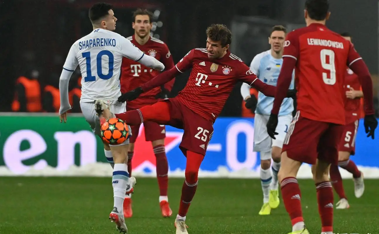 4球大胜完美收官！拜仁4-0海登海姆，凯恩里程碑彰显统治力